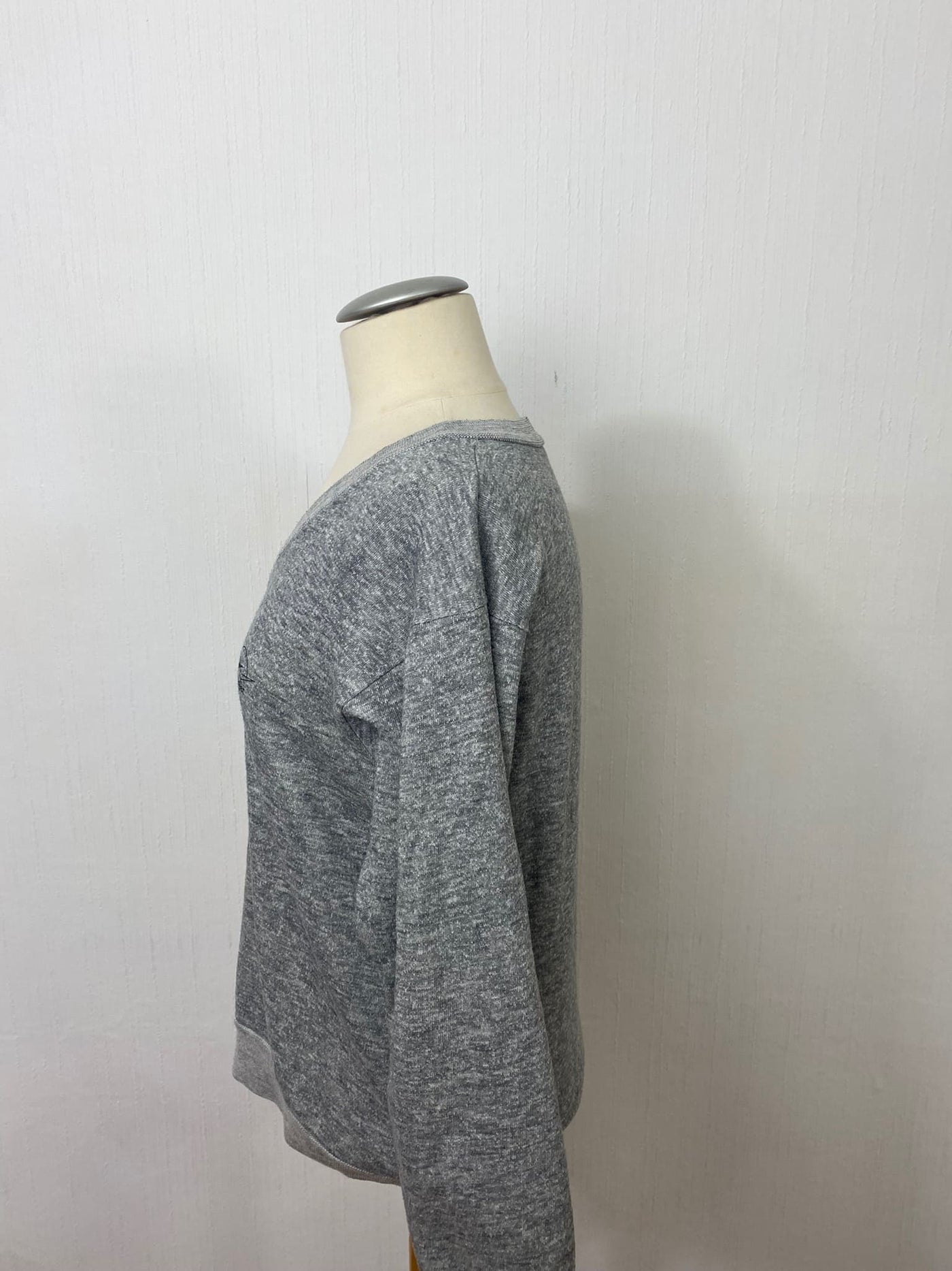 Wrangler Sweater V-Ausschnitt grau Gr. M