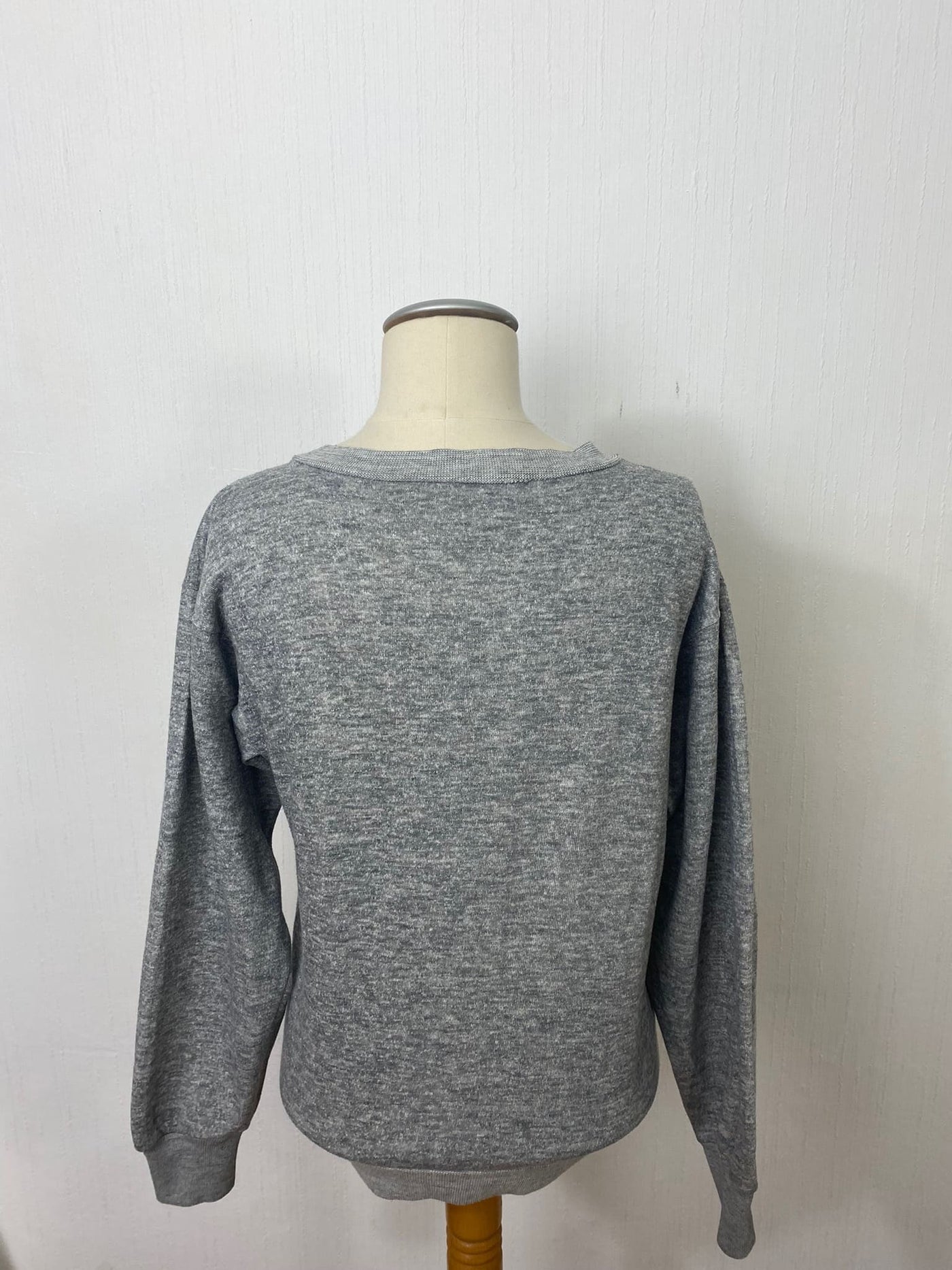 Wrangler Sweater V-Ausschnitt grau Gr. M