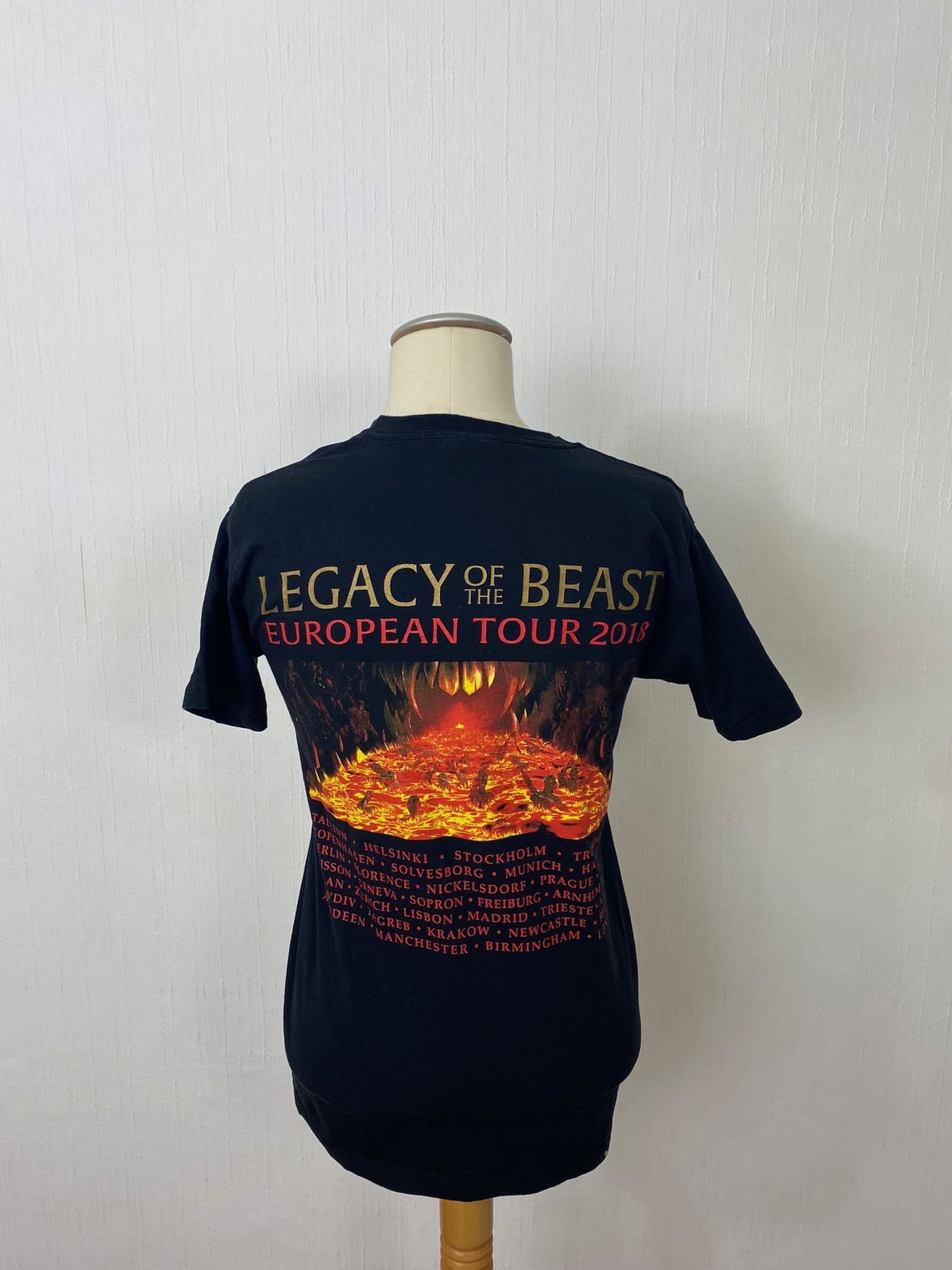 IRON MAIDEN "Legacy of the Beast" Tour Shirt 2018 Gr. S