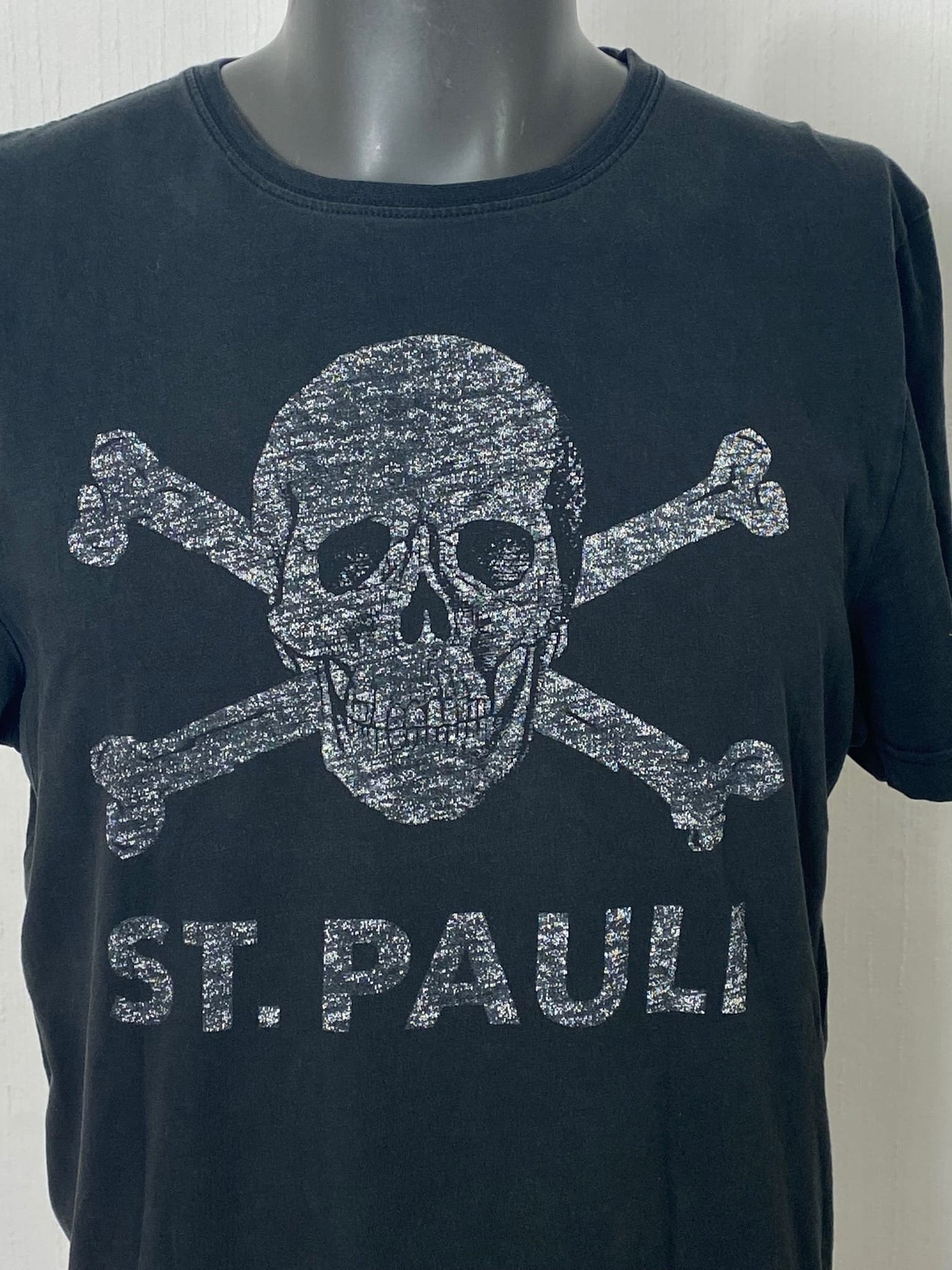 FC St. Pauli Graphic Shirt Totenkopf Gr. L